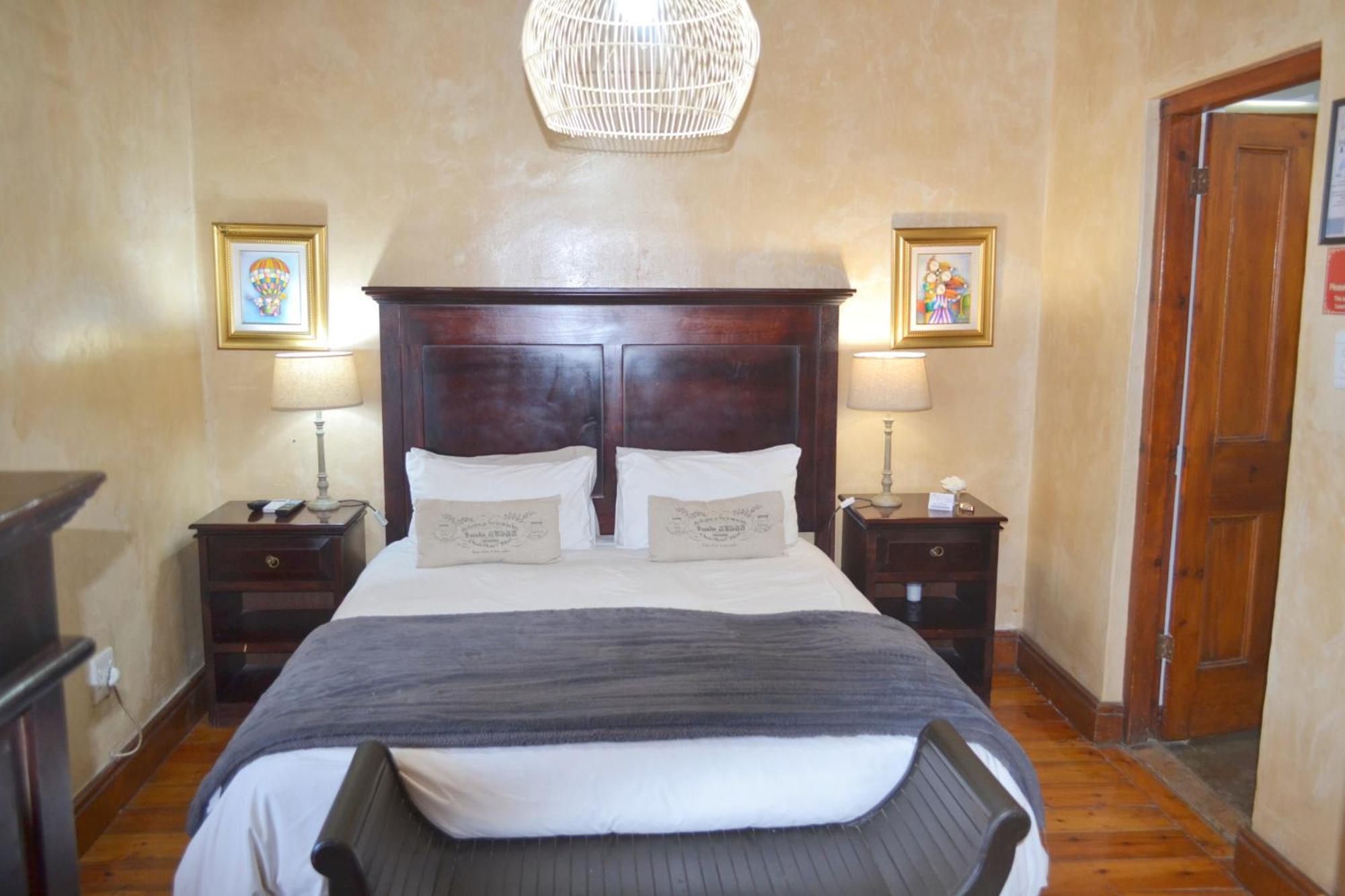 โอลด์ เฮาส์ ลอดจ์ Hotel โบฟอร์ตเวสต์ ภายนอก รูปภาพ
